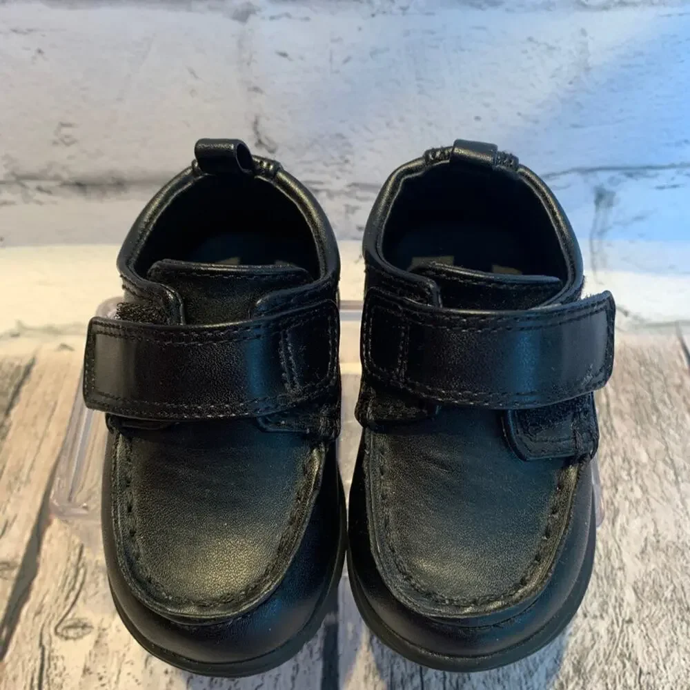KOALA KIDS Boy’s Black Strap Closure Dress Shoes / Size: 2
